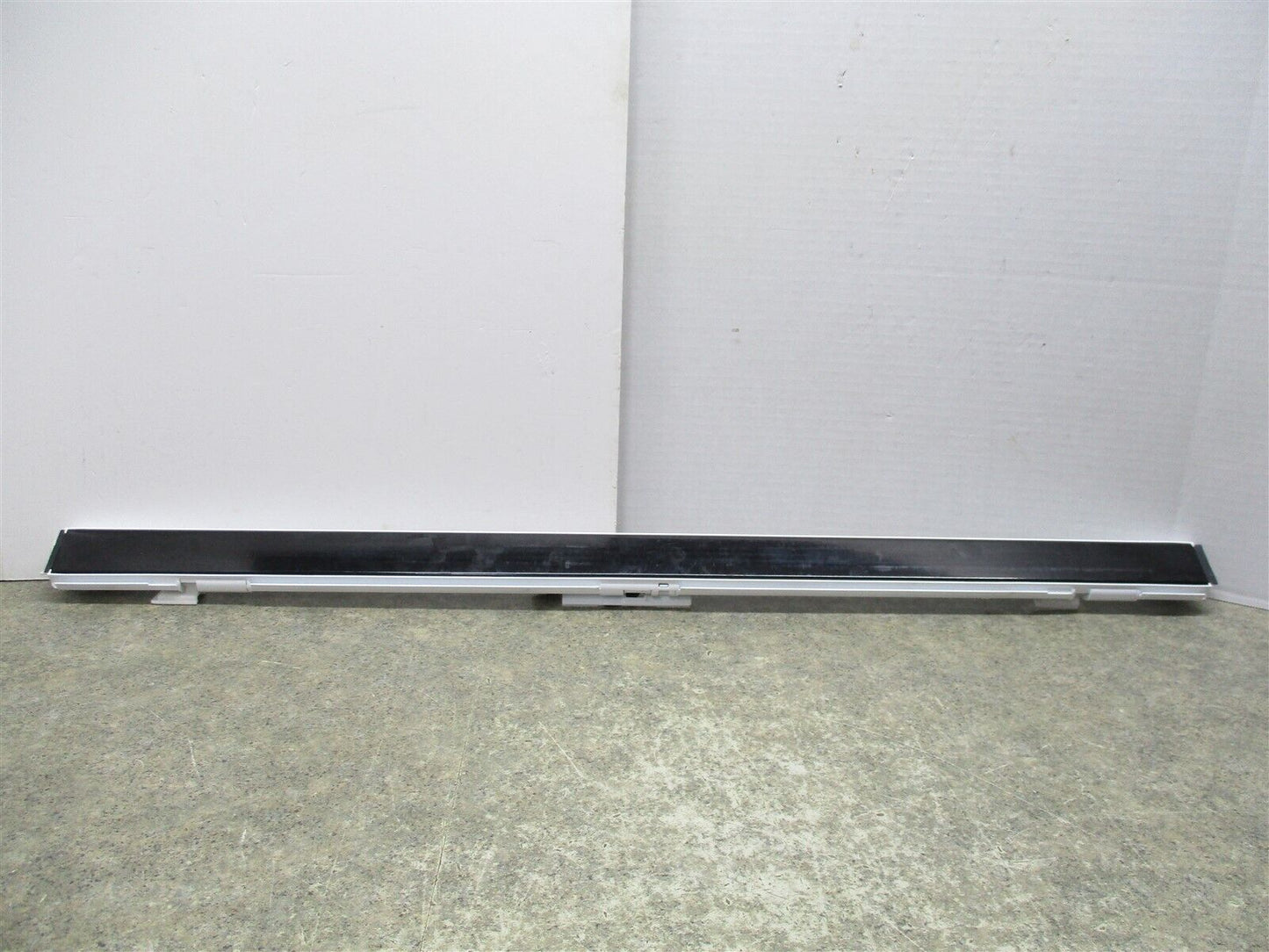 LG Front Plate - AGU73767914