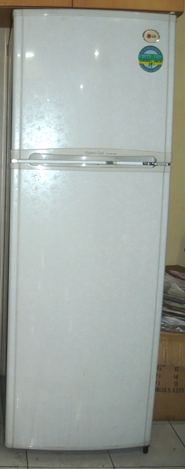 LG GR282R Refrigerator